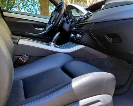 Синій БМВ 5 Серія, об'ємом двигуна 2 л та пробігом 250 тис. км за 18700 $, фото 10 на Automoto.ua