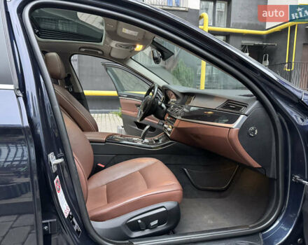 Синій БМВ 5 Серія, об'ємом двигуна 2 л та пробігом 220 тис. км за 16700 $, фото 33 на Automoto.ua