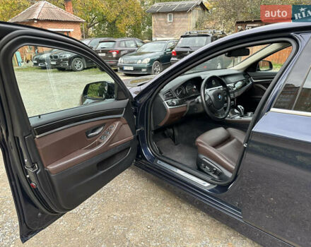 Синий БМВ 5 Серия, объемом двигателя 3 л и пробегом 297 тыс. км за 20000 $, фото 12 на Automoto.ua