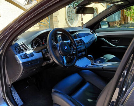 Синій БМВ 5 Серія, об'ємом двигуна 2 л та пробігом 250 тис. км за 18700 $, фото 3 на Automoto.ua