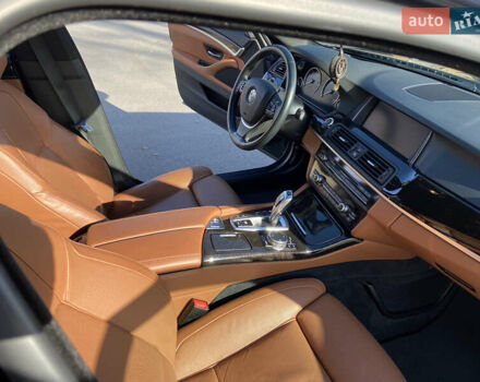 БМВ 5 Серія 2014 у Чернігові на Automoto.ua Синій БМВ 5 Серія, об'ємом двигуна 3 л та пробігом 90 тис. км за 28900 $, фото 18 на Automoto.ua