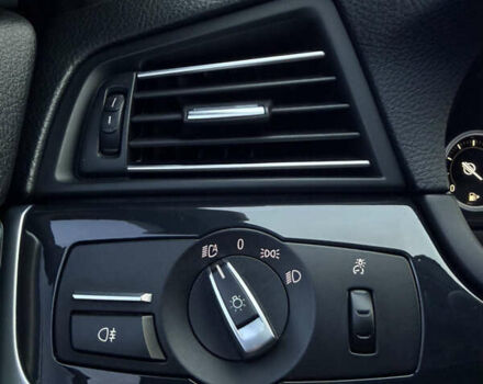 Синій БМВ 5 Серія, об'ємом двигуна 2 л та пробігом 123 тис. км за 20000 $, фото 31 на Automoto.ua