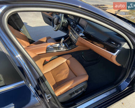 БМВ 5 Серія 2014 у Чернігові на Automoto.ua Синій БМВ 5 Серія, об'ємом двигуна 3 л та пробігом 90 тис. км за 28900 $, фото 17 на Automoto.ua