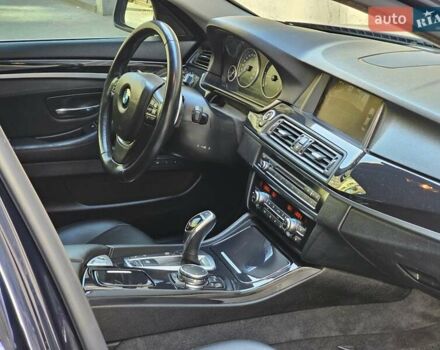 Синій БМВ 5 Серія, об'ємом двигуна 2 л та пробігом 135 тис. км за 20999 $, фото 34 на Automoto.ua