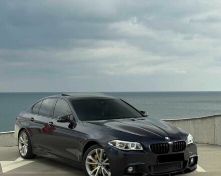 Синий БМВ 5 Серия, объемом двигателя 3 л и пробегом 155 тыс. км за 14000 $, фото 2 на Automoto.ua