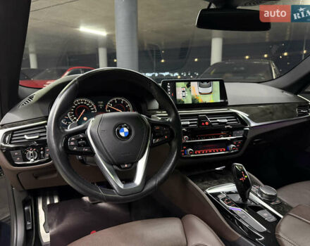 БМВ 5 Серия 2017 в Одессе на Automoto.ua Синий БМВ 5 Серия, объемом двигателя 2.99 л и пробегом 143 тыс. км за 36500 $, фото 24 на Automoto.ua