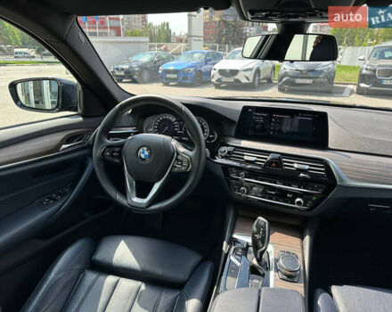 Синій БМВ 5 Серія, об'ємом двигуна 2 л та пробігом 101 тис. км за 28500 $, фото 21 на Automoto.ua