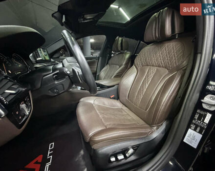 БМВ 5 Серия 2017 в Одессе на Automoto.ua Синий БМВ 5 Серия, объемом двигателя 2.99 л и пробегом 143 тыс. км за 36500 $, фото 18 на Automoto.ua