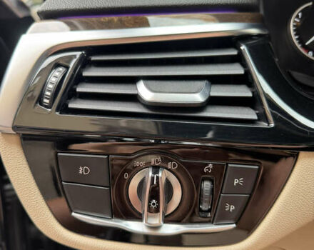 БМВ 5 Серия 2017 в Одессе на Automoto.ua Синий БМВ 5 Серия, объемом двигателя 2 л и пробегом 130 тыс. км за 26000 $, фото 8 на Automoto.ua