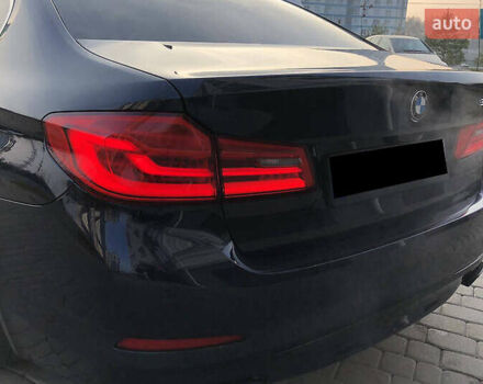 БМВ 5 Серия 2017 в Львове на Automoto.ua Синий БМВ 5 Серия, объемом двигателя 3 л и пробегом 160 тыс. км за 31000 $, фото 9 на Automoto.ua