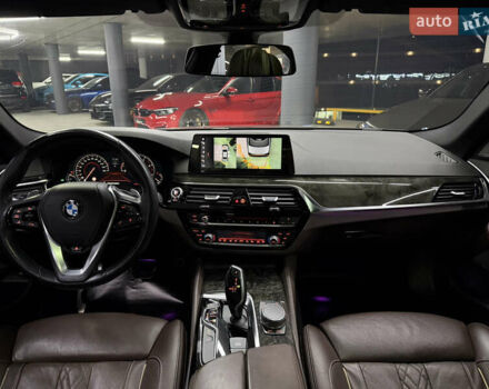 БМВ 5 Серия 2017 в Одессе на Automoto.ua Синий БМВ 5 Серия, объемом двигателя 2.99 л и пробегом 143 тыс. км за 36500 $, фото 25 на Automoto.ua