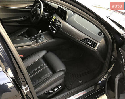 БМВ 5 Серия 2017 в Львове на Automoto.ua Синий БМВ 5 Серия, объемом двигателя 3 л и пробегом 160 тыс. км за 31000 $, фото 32 на Automoto.ua