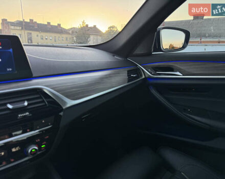 Синій БМВ 5 Серія, об'ємом двигуна 3 л та пробігом 117 тис. км за 33500 $, фото 37 на Automoto.ua