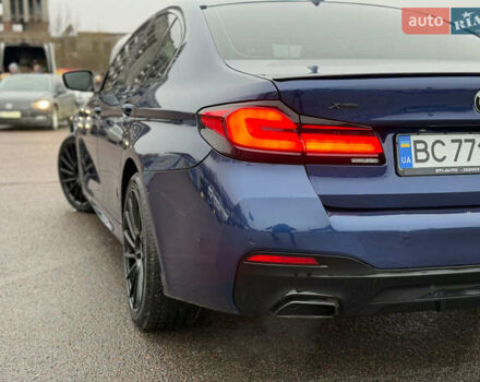 Синій БМВ 5 Серія, об'ємом двигуна 2 л та пробігом 122 тис. км за 26500 $, фото 11 на Automoto.ua