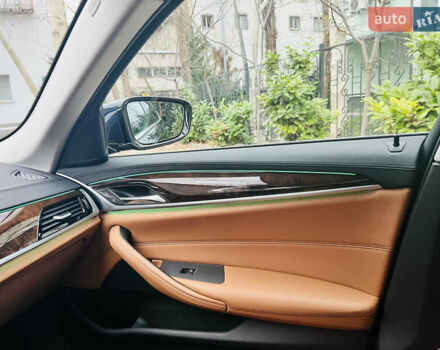 Синій БМВ 5 Серія, об'ємом двигуна 2 л та пробігом 113 тис. км за 31000 $, фото 11 на Automoto.ua