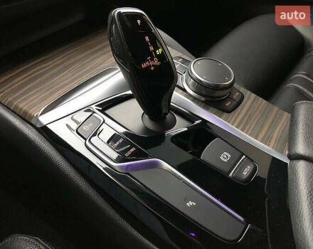 БМВ 5 Серия 2017 в Львове на Automoto.ua Синий БМВ 5 Серия, объемом двигателя 3 л и пробегом 160 тыс. км за 31000 $, фото 30 на Automoto.ua