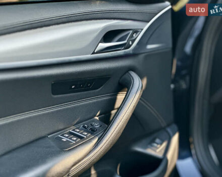 Синий БМВ 5 Серия, объемом двигателя 2.98 л и пробегом 140 тыс. км за 33700 $, фото 42 на Automoto.ua