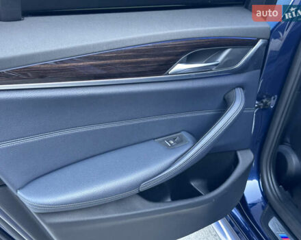 БМВ 5 Серия 2017 в Одессе на Automoto.ua Синий БМВ 5 Серия, объемом двигателя 3 л и пробегом 159 тыс. км за 33900 $, фото 25 на Automoto.ua