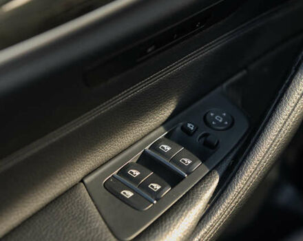 Синий БМВ 5 Серия, объемом двигателя 3 л и пробегом 87 тыс. км за 35900 $, фото 45 на Automoto.ua