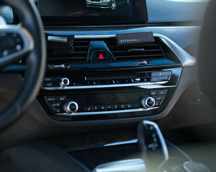 Синий БМВ 5 Серия, объемом двигателя 3 л и пробегом 87 тыс. км за 35900 $, фото 54 на Automoto.ua