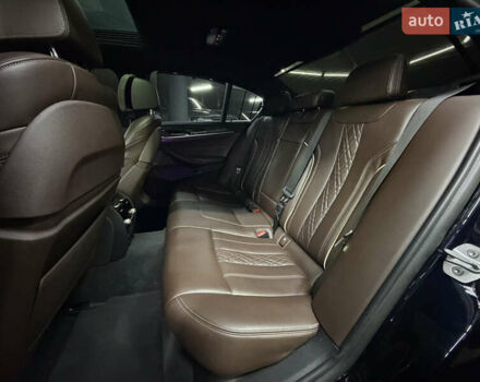 БМВ 5 Серия 2017 в Одессе на Automoto.ua Синий БМВ 5 Серия, объемом двигателя 2.99 л и пробегом 143 тыс. км за 36500 $, фото 21 на Automoto.ua