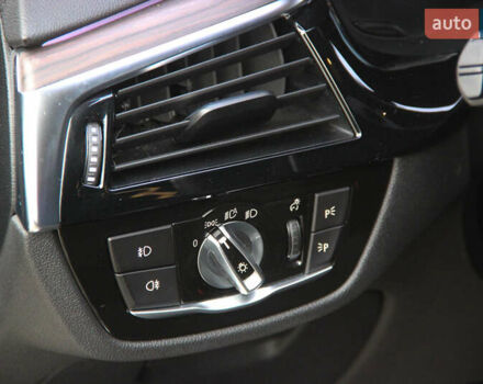 Синій БМВ 5 Серія, об'ємом двигуна 2 л та пробігом 62 тис. км за 31000 $, фото 23 на Automoto.ua