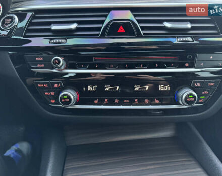 Синій БМВ 5 Серія, об'ємом двигуна 3 л та пробігом 117 тис. км за 33500 $, фото 31 на Automoto.ua