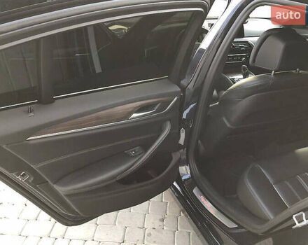 БМВ 5 Серия 2017 в Львове на Automoto.ua Синий БМВ 5 Серия, объемом двигателя 3 л и пробегом 160 тыс. км за 31000 $, фото 37 на Automoto.ua