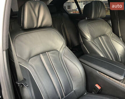 БМВ 5 Серия 2017 в Львове на Automoto.ua Синий БМВ 5 Серия, объемом двигателя 3 л и пробегом 160 тыс. км за 31000 $, фото 33 на Automoto.ua