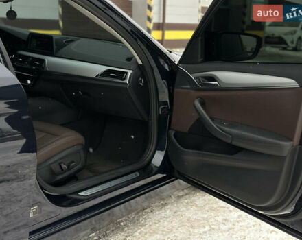 Синій БМВ 5 Серія, об'ємом двигуна 2 л та пробігом 249 тис. км за 25500 $, фото 46 на Automoto.ua