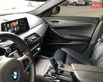 БМВ 5 Серия 2017 в Львове на Automoto.ua Синий БМВ 5 Серия, объемом двигателя 3 л и пробегом 160 тыс. км за 31000 $, фото 16 на Automoto.ua