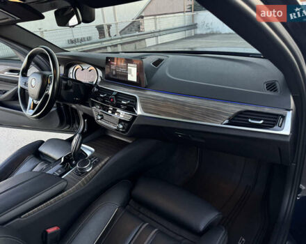 Синій БМВ 5 Серія, об'ємом двигуна 3 л та пробігом 117 тис. км за 33500 $, фото 24 на Automoto.ua