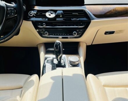 Синій БМВ 5 Серія, об'ємом двигуна 2 л та пробігом 63 тис. км за 31000 $, фото 7 на Automoto.ua