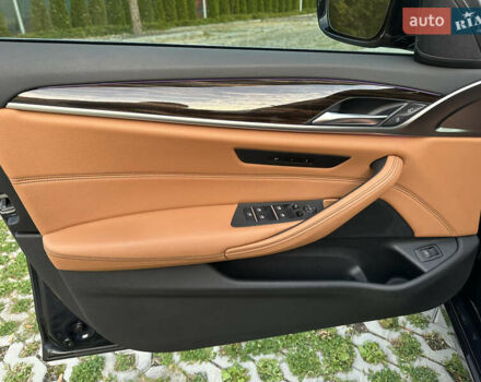 Синій БМВ 5 Серія, об'ємом двигуна 2 л та пробігом 105 тис. км за 27000 $, фото 18 на Automoto.ua