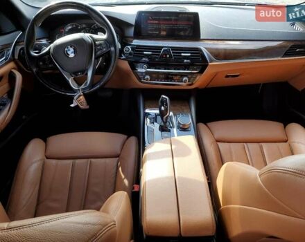 Синий БМВ 5 Серия, объемом двигателя 3 л и пробегом 68 тыс. км за 10000 $, фото 7 на Automoto.ua
