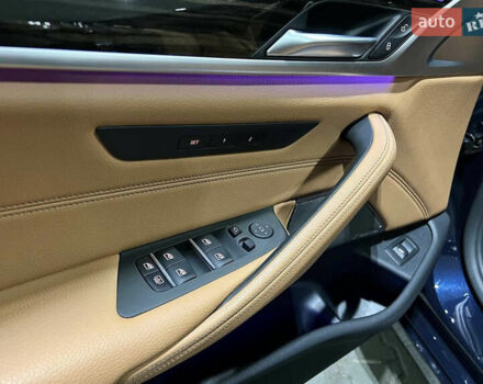 Синій БМВ 5 Серія, об'ємом двигуна 3 л та пробігом 70 тис. км за 55000 $, фото 7 на Automoto.ua