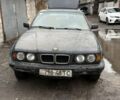 Синий БМВ 5 Серия, объемом двигателя 2 л и пробегом 300 тыс. км за 700 $, фото 1 на Automoto.ua