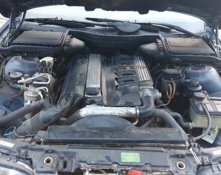 Синий БМВ 5 Серия, объемом двигателя 2.5 л и пробегом 298 тыс. км за 1200 $, фото 1 на Automoto.ua