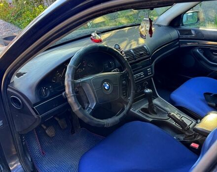 Синий БМВ 5 Серия, объемом двигателя 2 л и пробегом 400 тыс. км за 3700 $, фото 2 на Automoto.ua