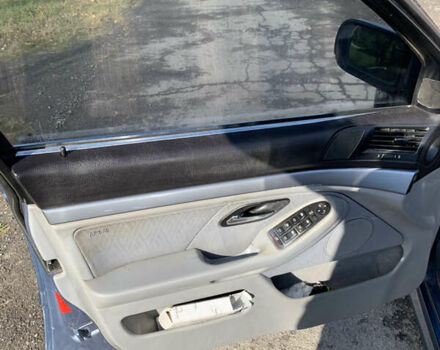 Синій БМВ 5 Серія, об'ємом двигуна 1.95 л та пробігом 300 тис. км за 3450 $, фото 9 на Automoto.ua