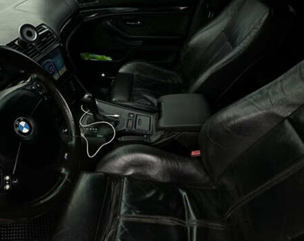 Синій БМВ 5 Серія, об'ємом двигуна 3 л та пробігом 300 тис. км за 5600 $, фото 20 на Automoto.ua