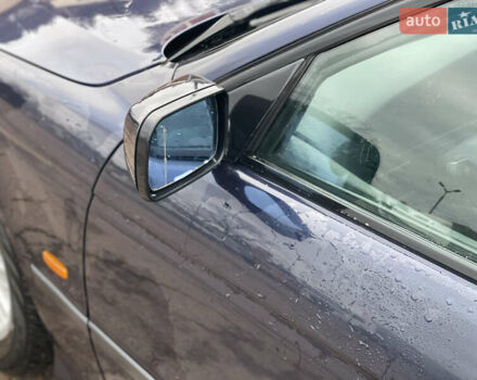 Синий БМВ 5 Серия, объемом двигателя 2.5 л и пробегом 367 тыс. км за 3850 $, фото 7 на Automoto.ua