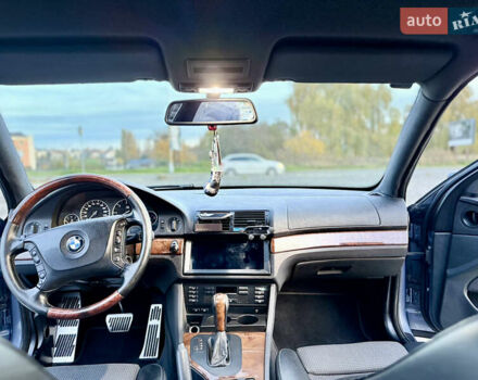 Синий БМВ 5 Серия, объемом двигателя 2.5 л и пробегом 318 тыс. км за 6500 $, фото 26 на Automoto.ua