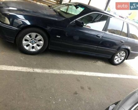 Синій БМВ 5 Серія, об'ємом двигуна 3 л та пробігом 350 тис. км за 4700 $, фото 2 на Automoto.ua