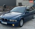 Синий БМВ 5 Серия, объемом двигателя 3 л и пробегом 402 тыс. км за 4600 $, фото 2 на Automoto.ua