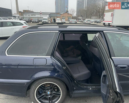 Синий БМВ 5 Серия, объемом двигателя 3 л и пробегом 777 тыс. км за 5700 $, фото 8 на Automoto.ua