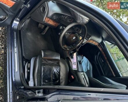 Синий БМВ 5 Серия, объемом двигателя 3 л и пробегом 327 тыс. км за 5500 $, фото 6 на Automoto.ua