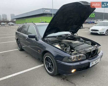 Синий БМВ 5 Серия, объемом двигателя 3 л и пробегом 777 тыс. км за 5700 $, фото 13 на Automoto.ua