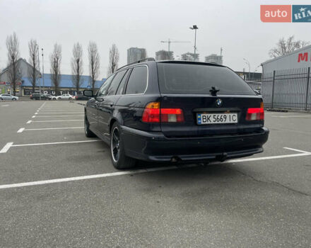 Синий БМВ 5 Серия, объемом двигателя 3 л и пробегом 777 тыс. км за 5700 $, фото 7 на Automoto.ua