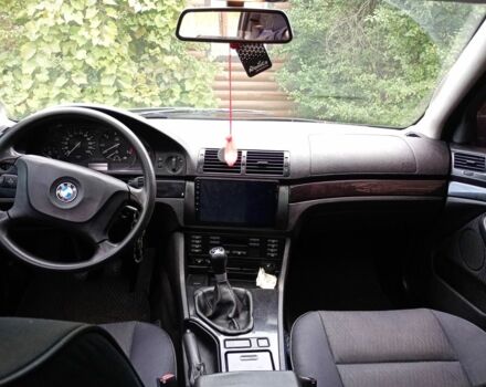 Синий БМВ 5 Серия, объемом двигателя 2 л и пробегом 355 тыс. км за 3150 $, фото 2 на Automoto.ua